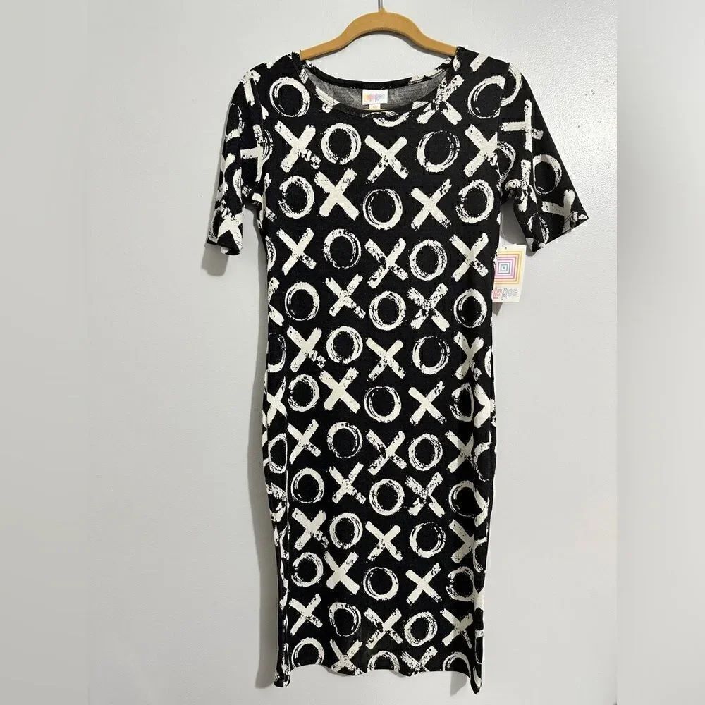Lularoe Julia XOXO Black And White Dress. Size XS